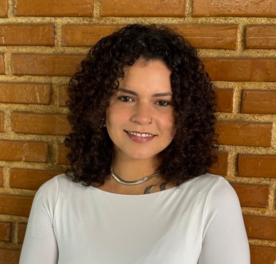 Michelle Iris Oliveira