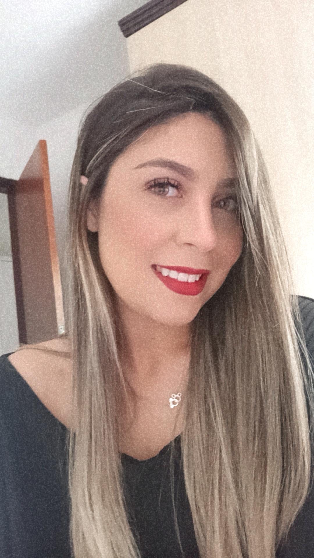 Isabela Menossi