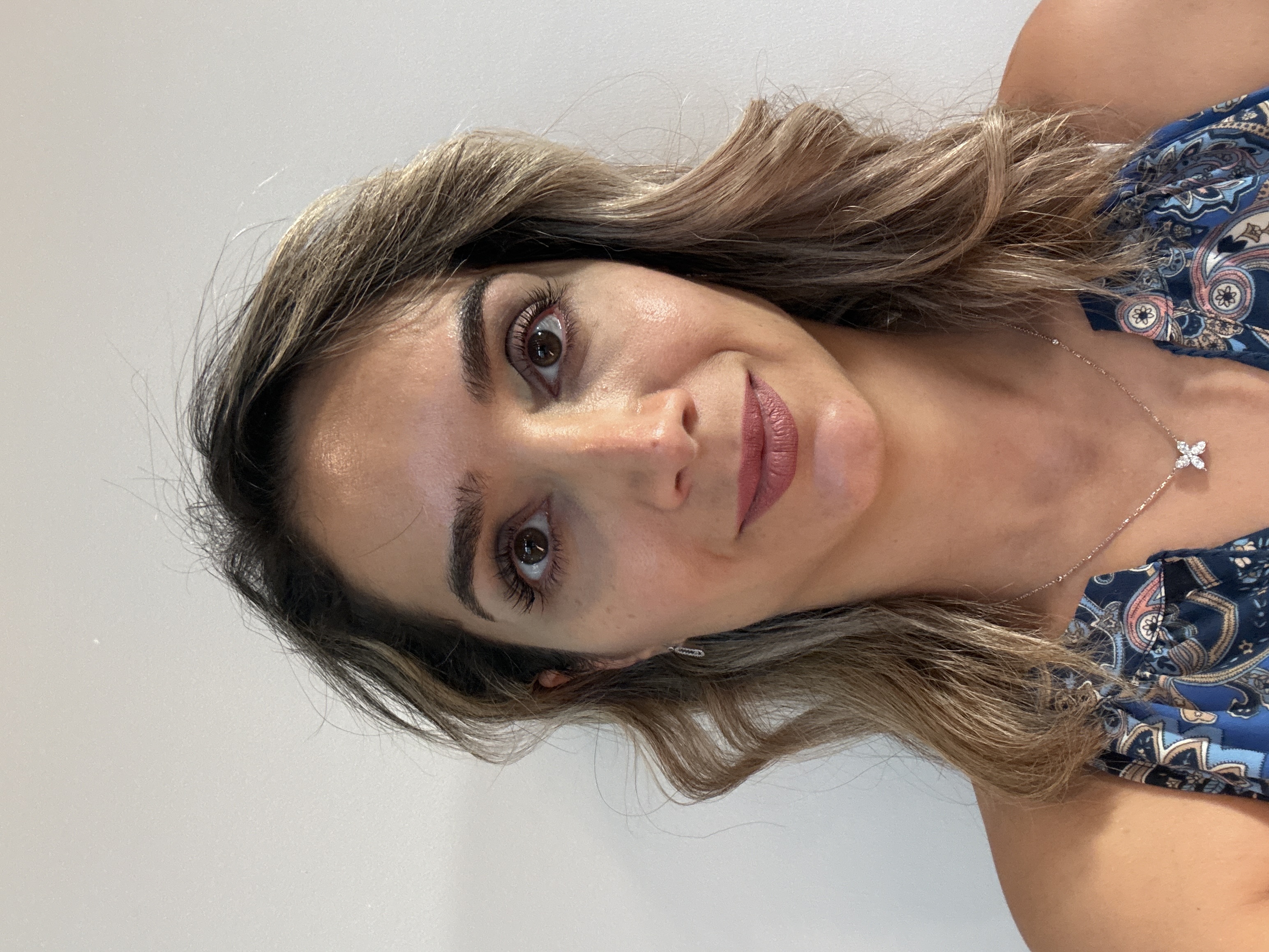 Arezou alamdari