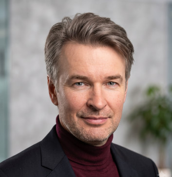 Dmitriy Bo